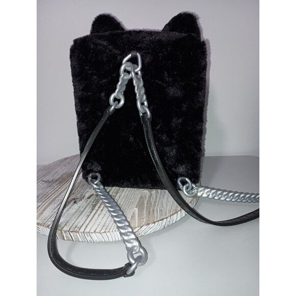 Na Na Na Surprise 3-in-1 Backpack Black Kitty Bedroom with Unicorn Doll (Extra) - Picture 6 of 8